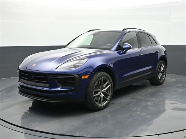 2024 Porsche Macan Base's photo