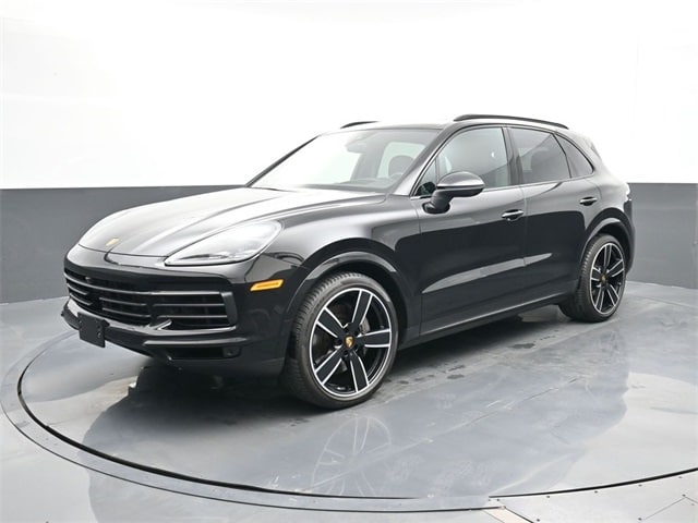 2023 Porsche Cayenne Platinum Edition's photo