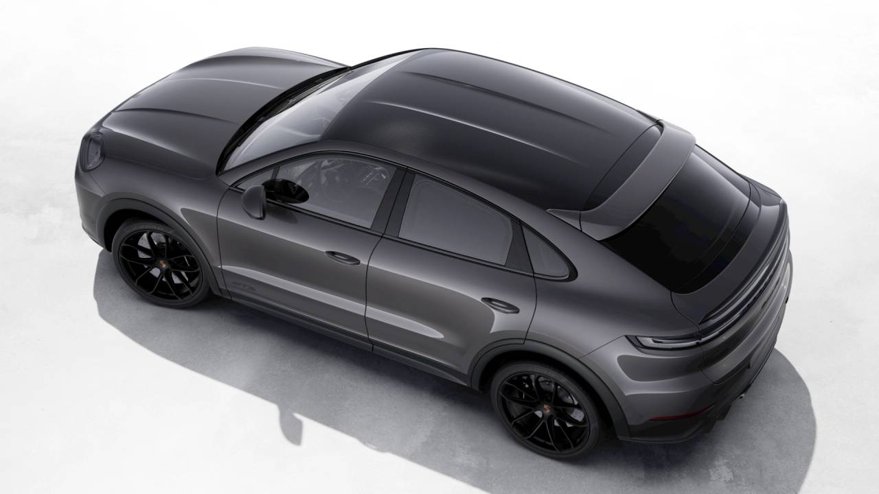 2026 Porsche Cayenne GTS Coupe photo 4