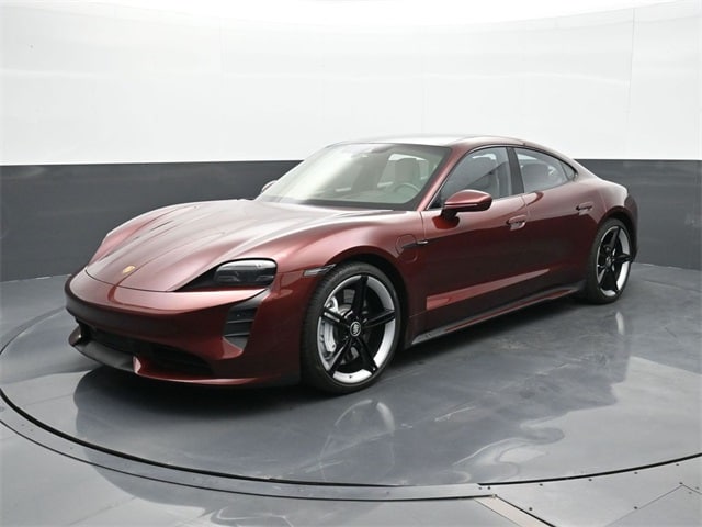 2021 Porsche Taycan Turbo's photo