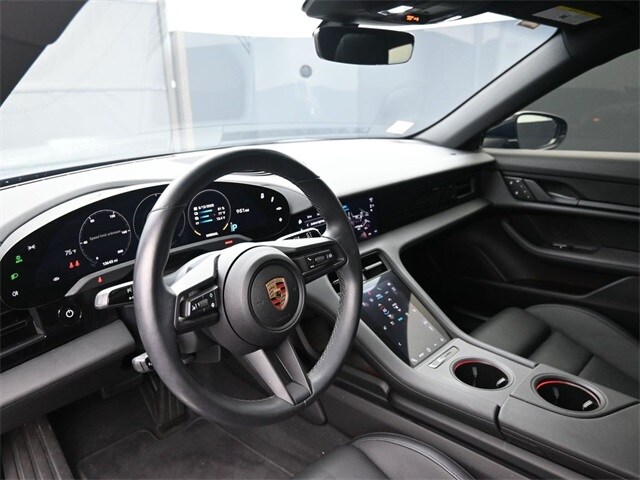 2024 Porsche Taycan 4S photo 4