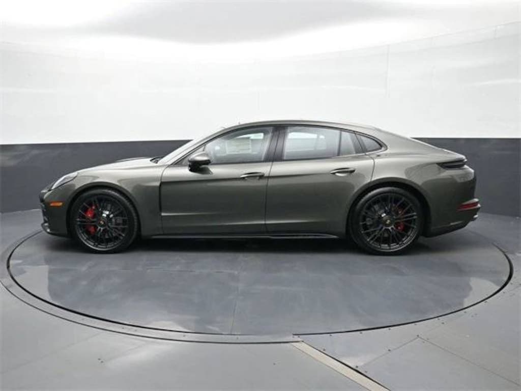 New 2026 Porsche Panamera GTS Hatchback