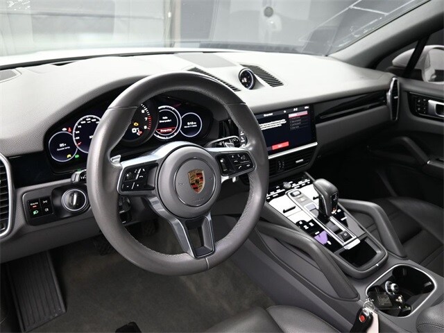 2021 Porsche Cayenne Base photo 4