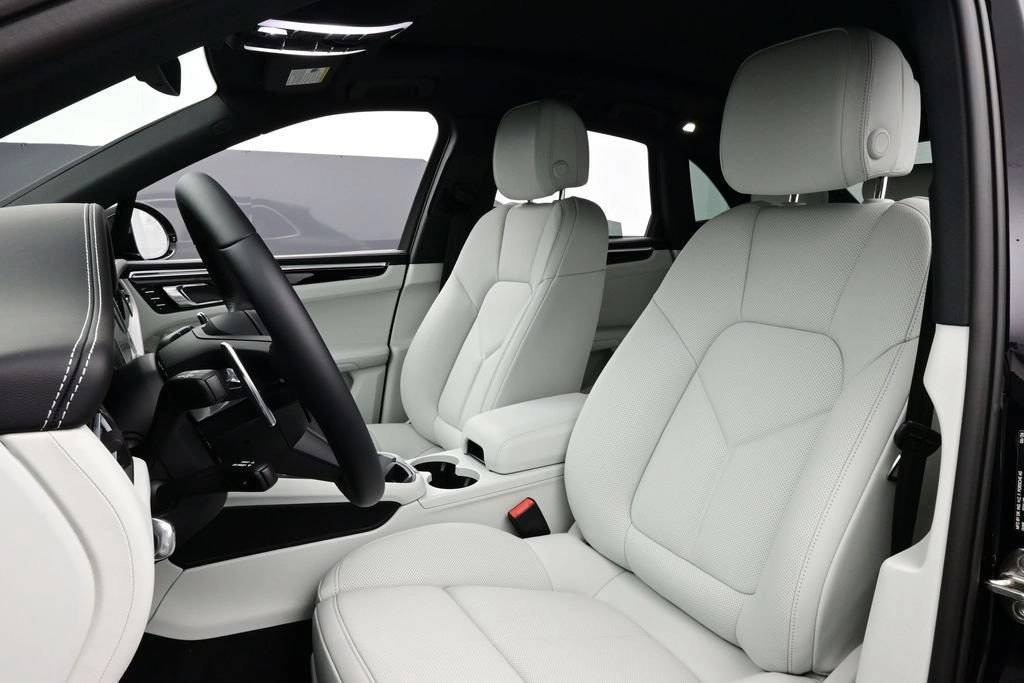 New 2026 Porsche Macan SUV