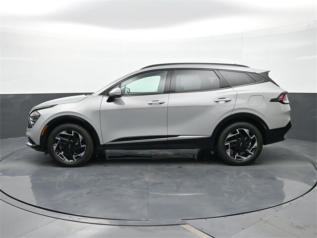 2023 Kia Sportage photo 2