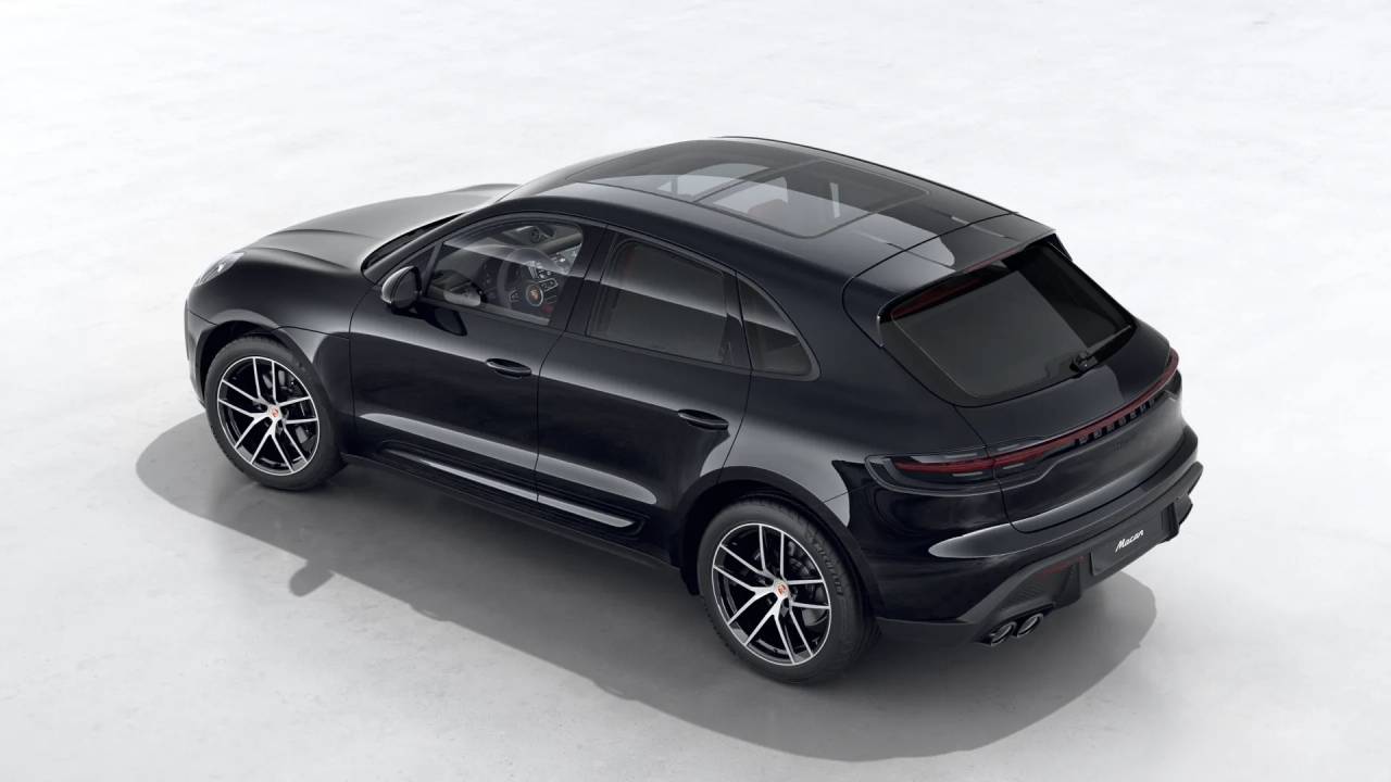 2026 Porsche Macan T photo 3