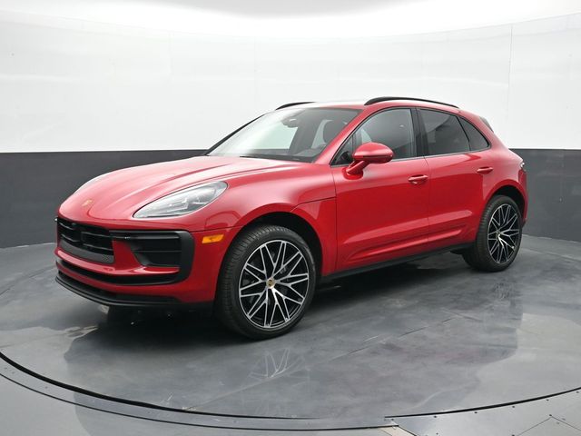 2025 Porsche Macan T