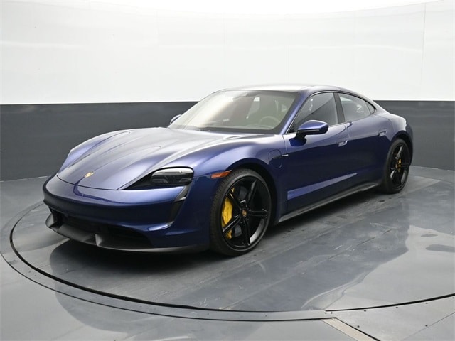 2020 Porsche Taycan Turbo S's photo