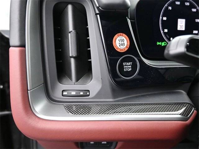 2025 Porsche Cayenne Turbo E-Hybrid - Photo 32