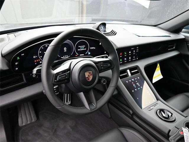 2025 Porsche Taycan 4 photo 4