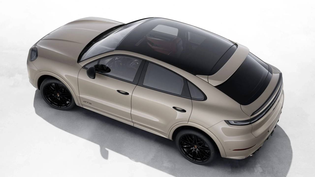 2026 Porsche Cayenne GTS Coupe photo 4