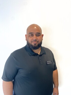 Staff member Yonathan Beltrand-Rizo from ID_071ed3