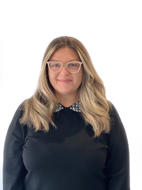 Staff member Anita Cortes from ID_7f700d