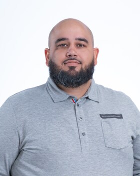 Staff member Yonathan Beltrand-Rizo from ID_071ed3