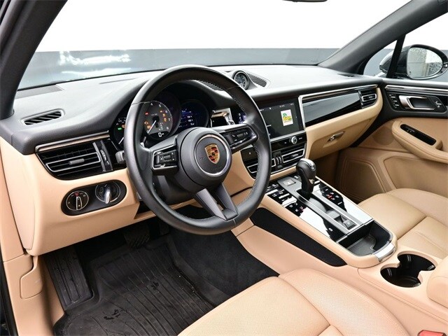 2023 Porsche Macan S photo 4