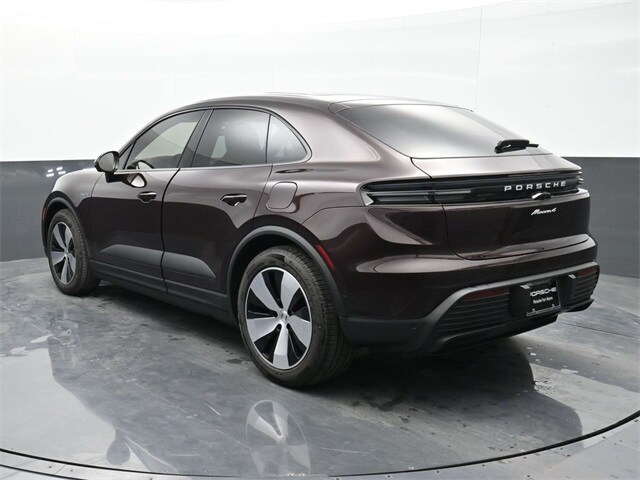 2024 Porsche Macan Electric 4 photo 3