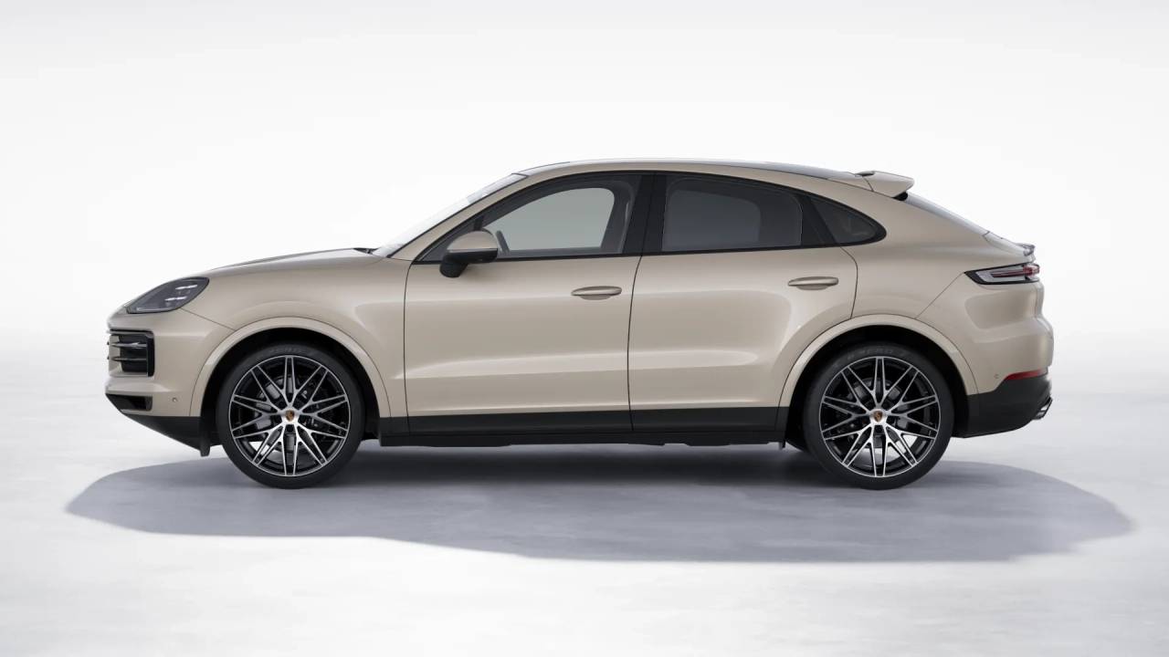2026 Porsche Cayenne Coupe photo 2
