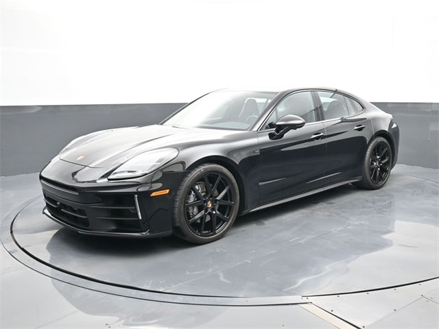 2024 Porsche Panamera Base's photo
