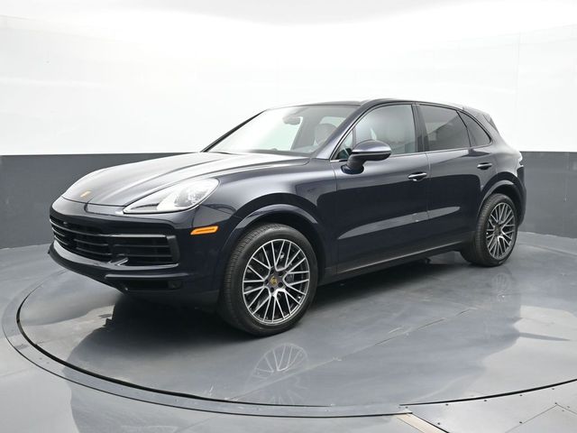 2022 Porsche Cayenne Platinum Edition's photo