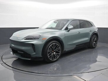 2026 Porsche Cayenne Base SUV