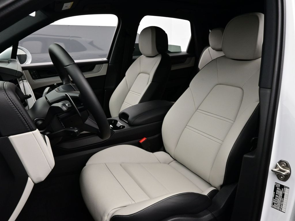 Certified 2025 Porsche Cayenne E-Hybrid SUV