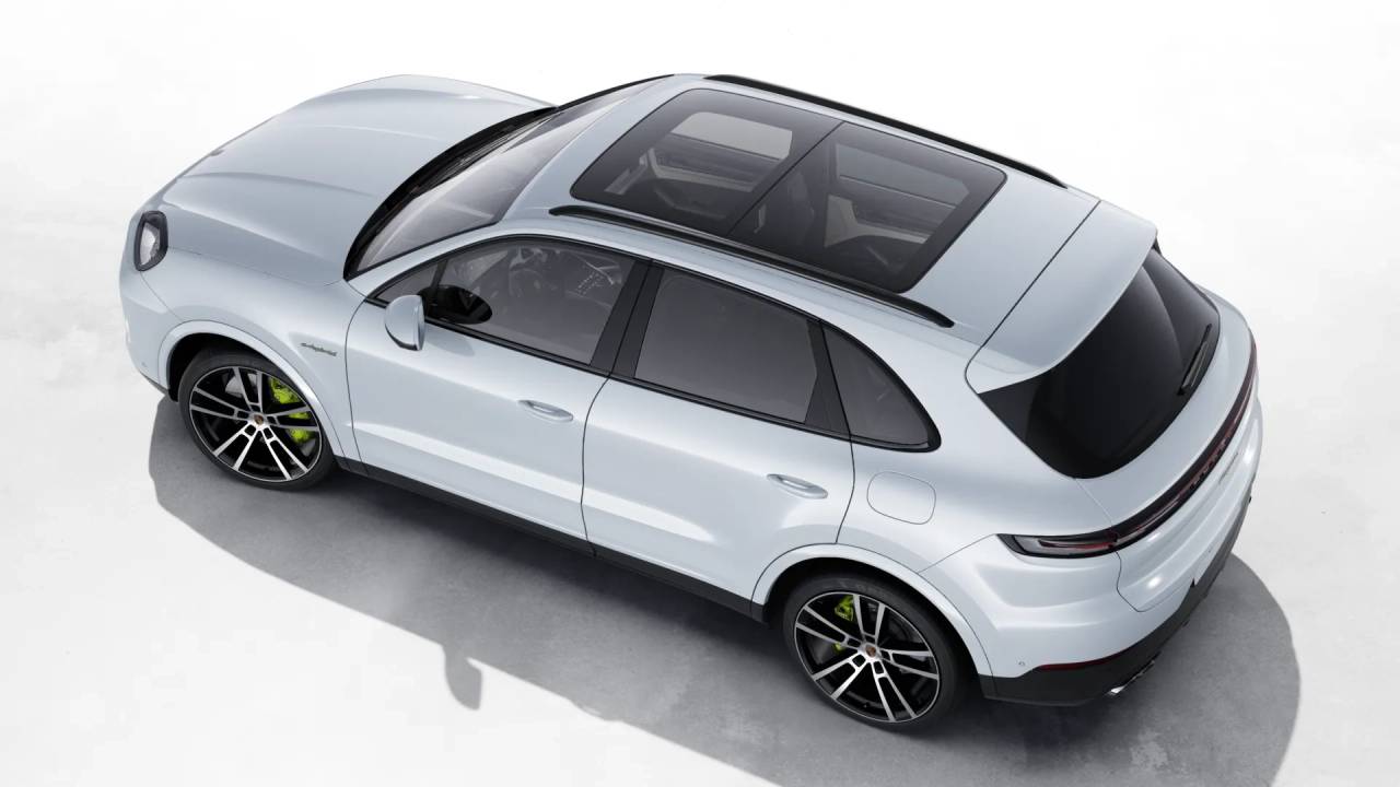 2026 Porsche Cayenne E-Hybrid photo 4