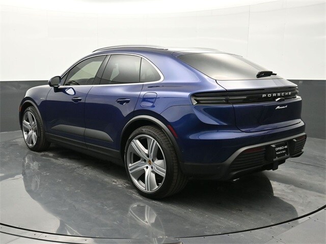 2024 Porsche Macan Electric 4 photo 3