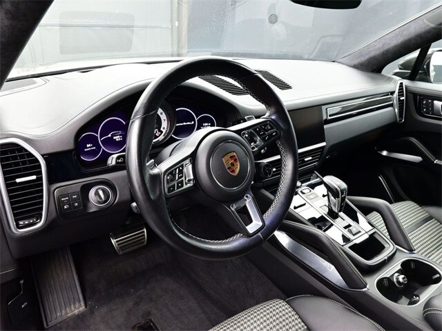 2023 Porsche Cayenne E-Hybrid Coupe Turbo S photo 2
