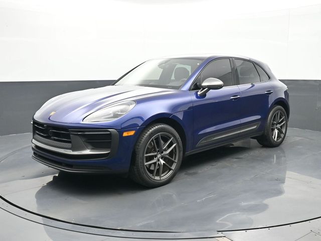 2025 Porsche Macan T