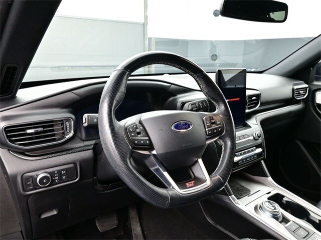 2020 Ford Explorer ST photo 3