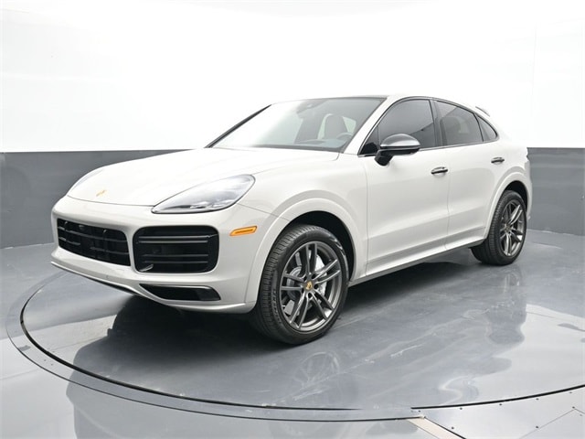 2023 Porsche Cayenne Coup Turbo's photo