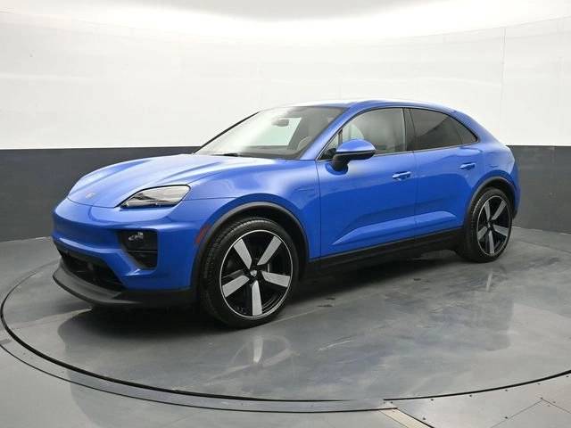 2026 Porsche Macan Base
