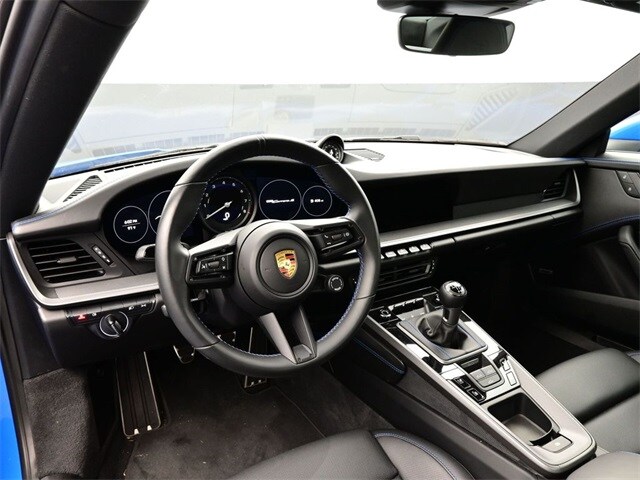 2022 Porsche 911 4S 4 GTS photo 4