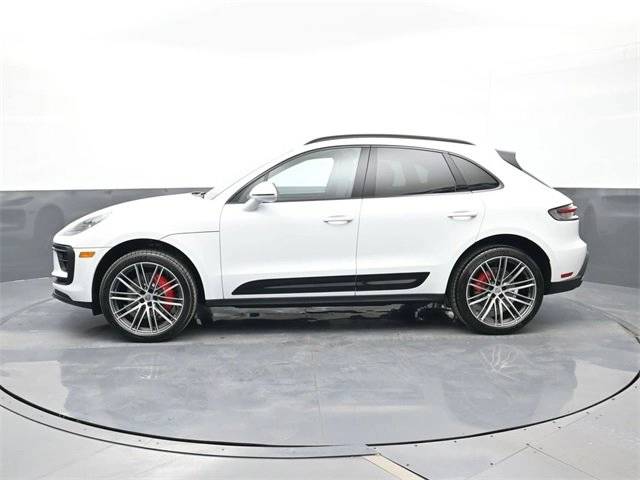 2026 Porsche Macan S photo 2