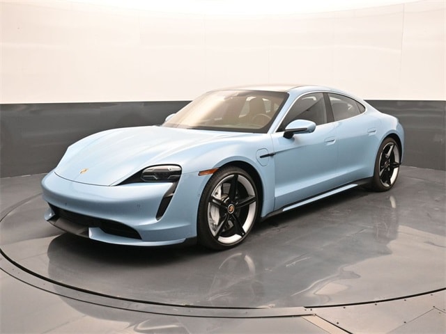 2020 Porsche Taycan Turbo's photo
