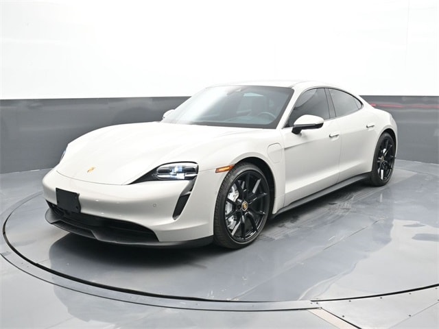 2022 Porsche Taycan Base