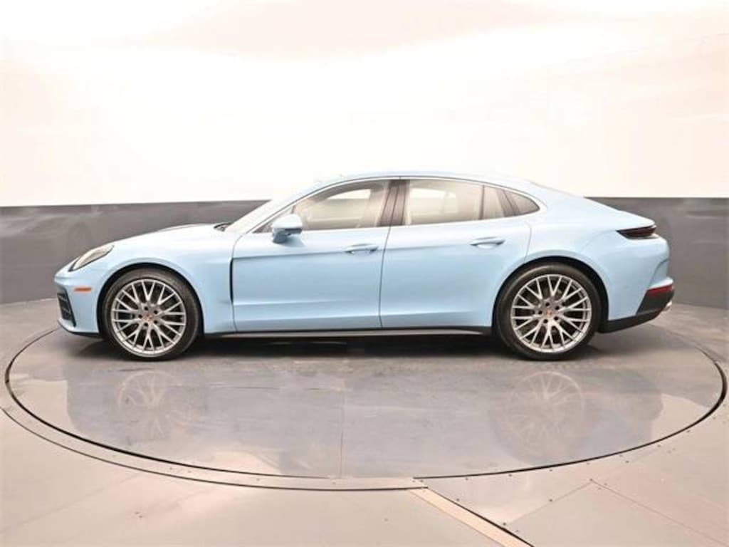 New 2026 Porsche Panamera 4 Hatchback