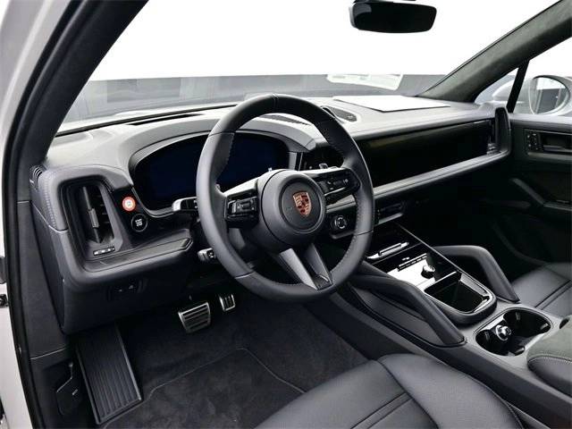 2026 Porsche Cayenne GTS photo 4