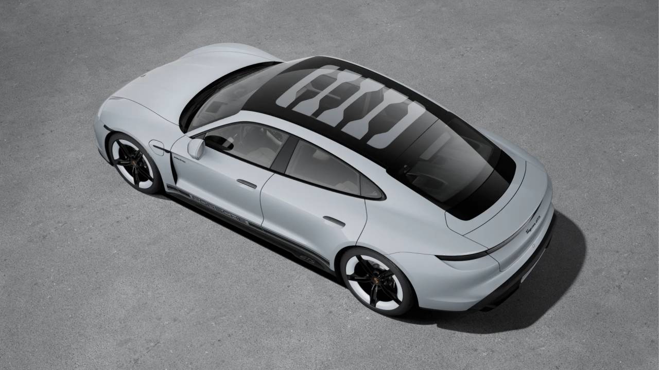 2025 Porsche Taycan GTS photo 4