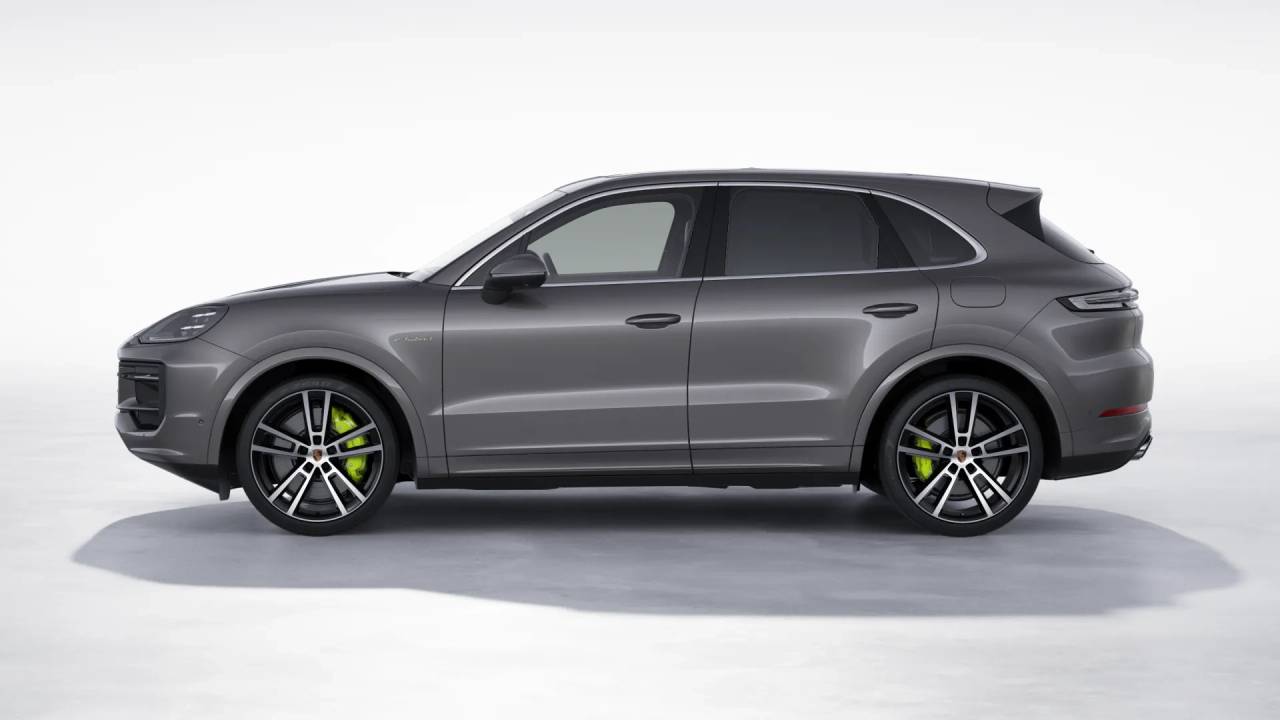 2026 Porsche Cayenne S E-Hybrid photo 2