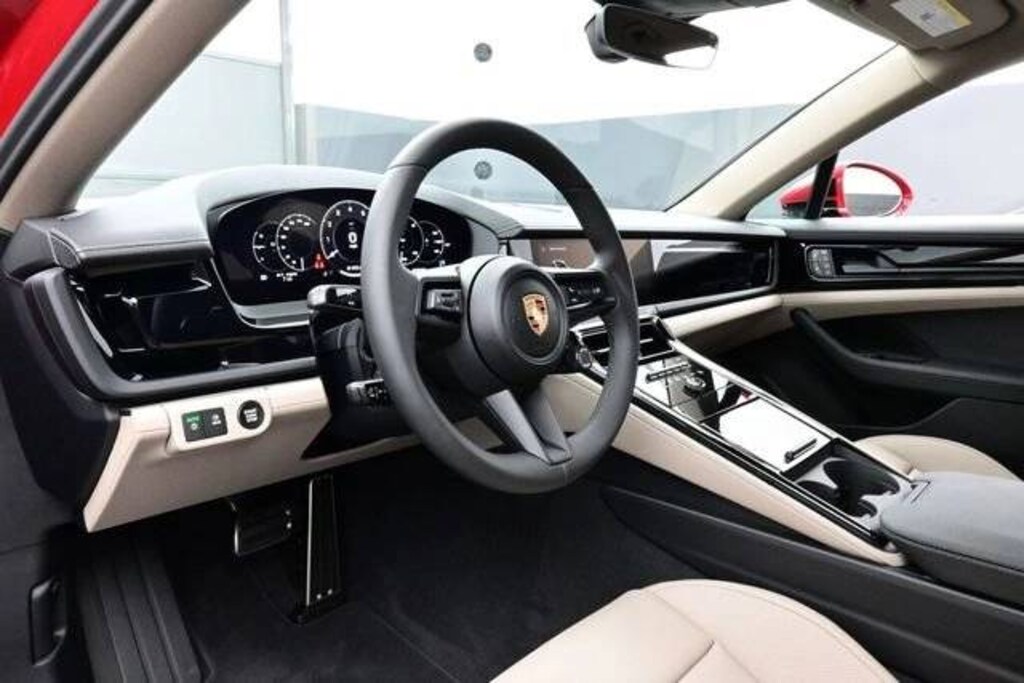 New 2026 Porsche Panamera 4 Hatchback