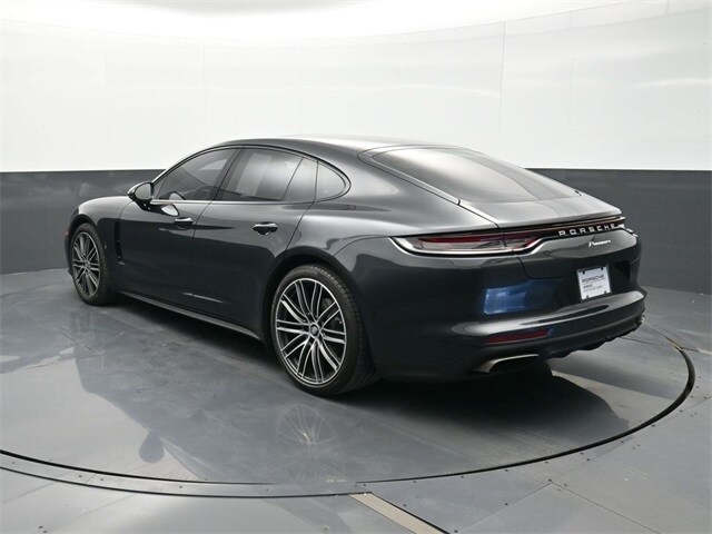 2021 Porsche Panamera 4 photo 3