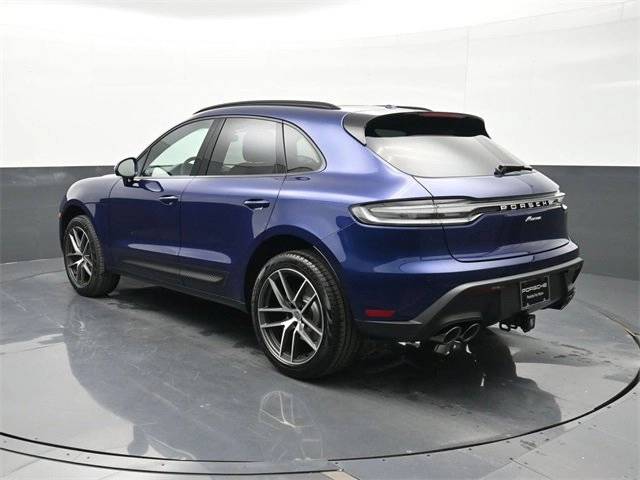 2026 Porsche Macan T photo 3