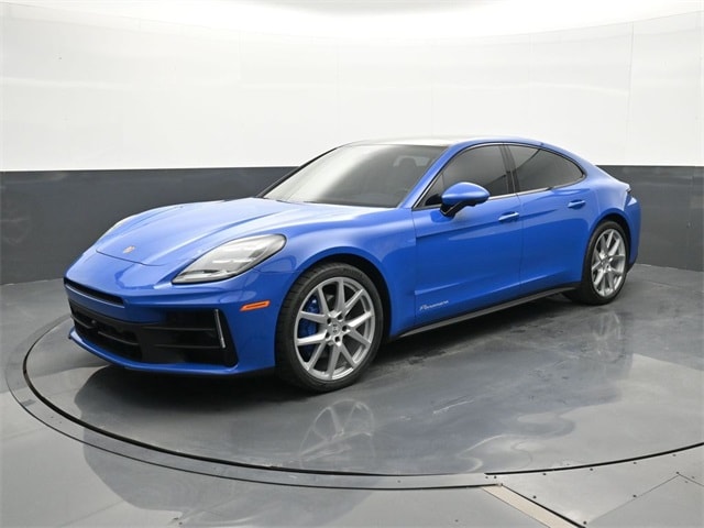 2024 Porsche Panamera Base's photo