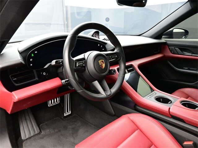 2024 Porsche Taycan 4S photo 4