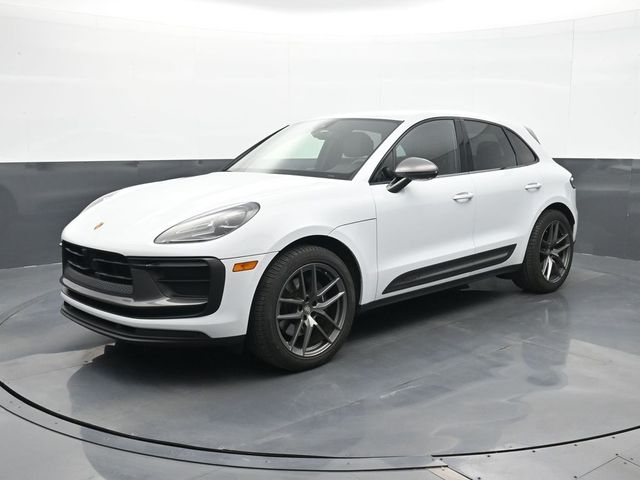 2024 Porsche Macan T