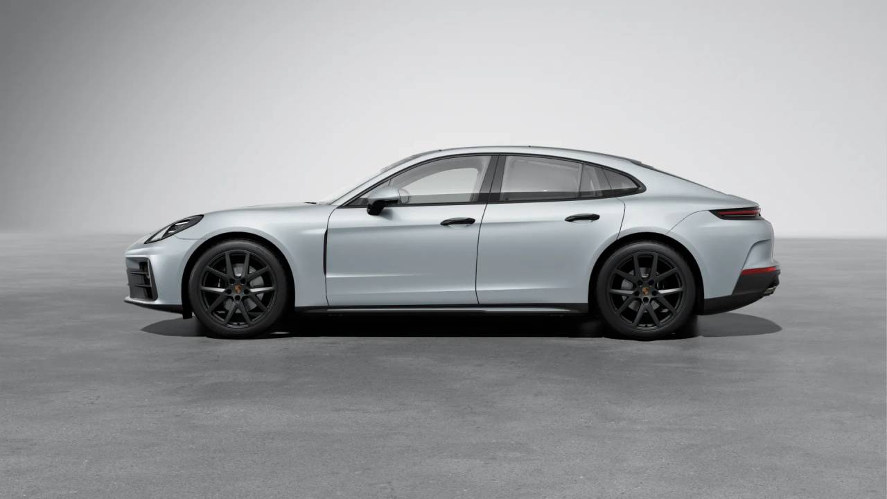 2025 Porsche Panamera 4 photo 2