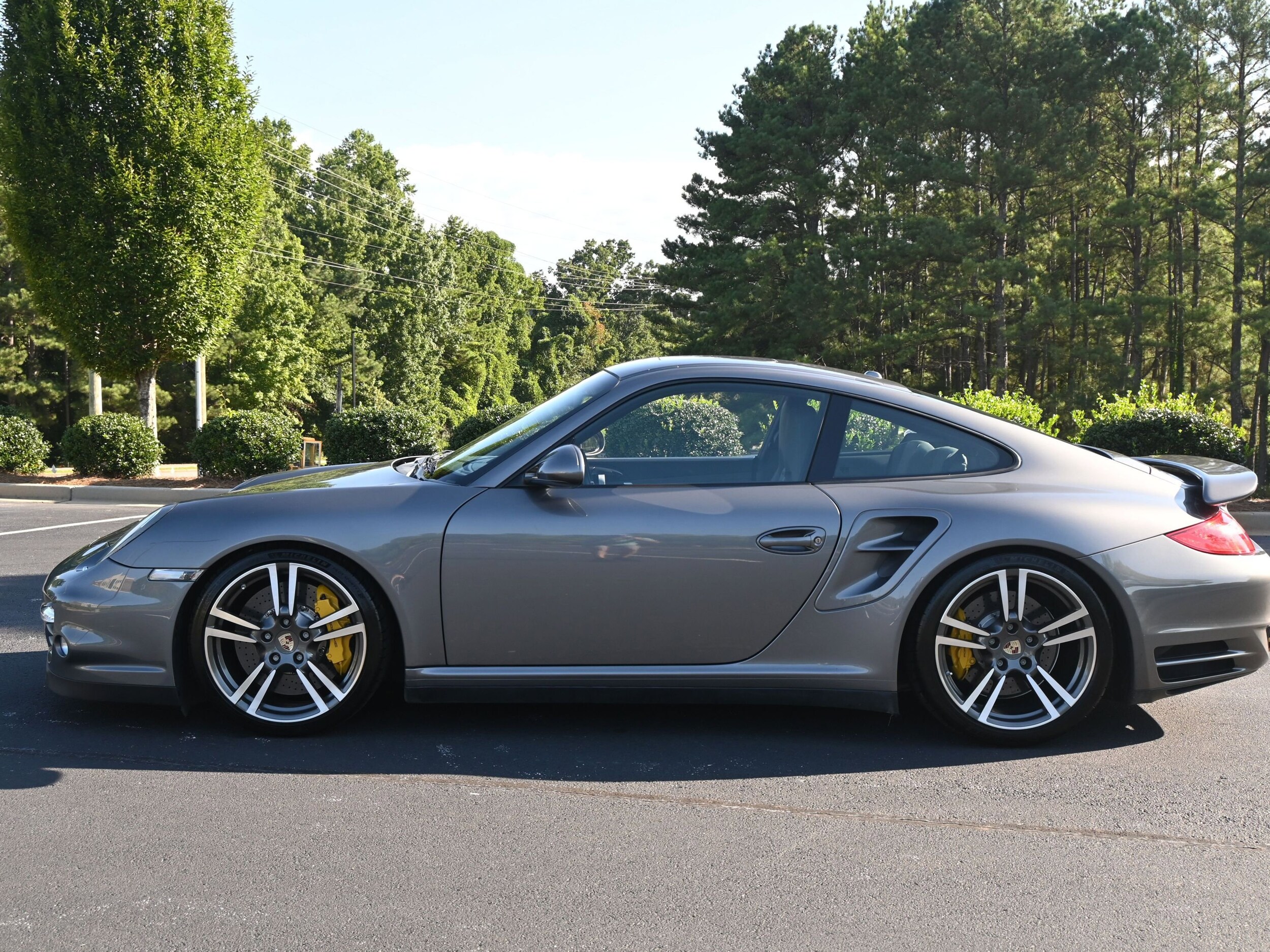 2011 Porsche 911 Turbo S Coupe photo 2