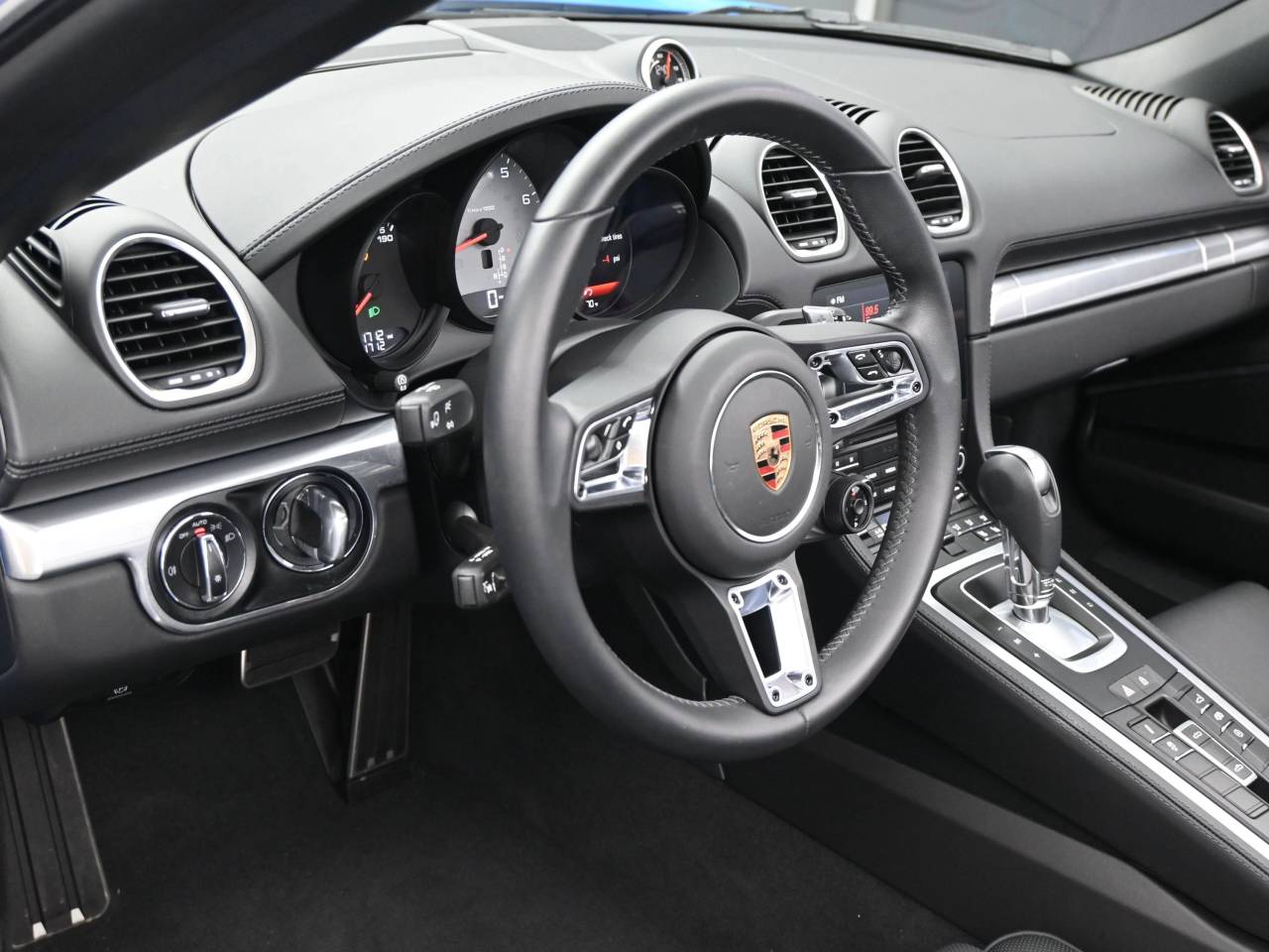 2025 Porsche Boxster S photo 4