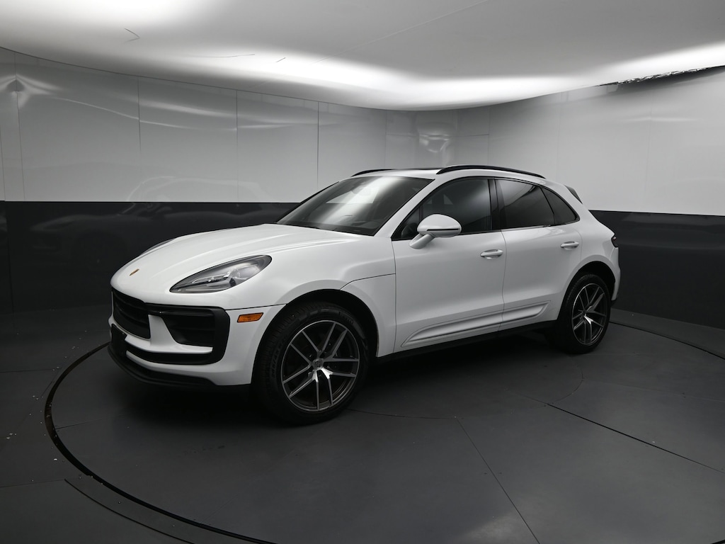 Used 2022 Porsche Macan  AWD